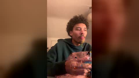 Snapshot of tdr1998 chatting on February 11, 2026, 3:28 pm tdr1998 online show from February 11, 2026, 3:28 pm