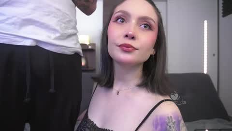 Leo and Luna online show from November 25, 2025, 3:56 pm