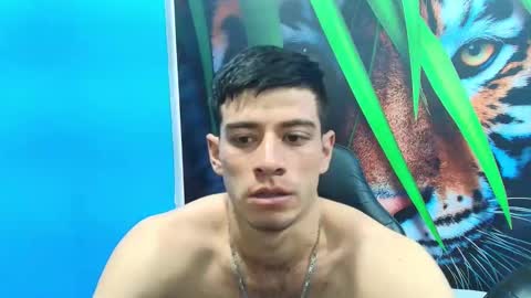 teddy_daaddy online show from May 4, 2026, 2:51 am