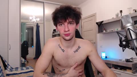 Snapshot of teddy_mode chatting on December 11, 2024, 7:25 pm Teddy online show from December 11, 2024, 7:25 pm