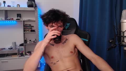 Snapshot of teddy_mode chatting on December 19, 2024, 4:13 am Teddy online show from December 19, 2024, 4:13 am