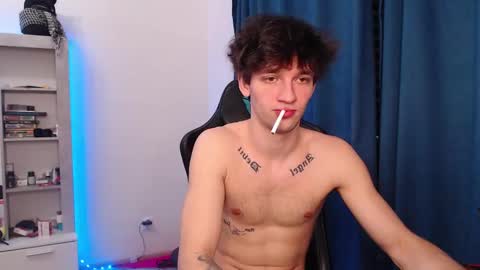 Snapshot of teddy_mode chatting on December 19, 2024, 5:08 pm Teddy online show from December 19, 2024, 5:08 pm