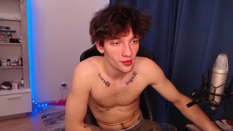 Snapshot of teddy_mode chatting on December 20, 2024, 2:19 am Teddy online show from December 20, 2024, 2:19 am