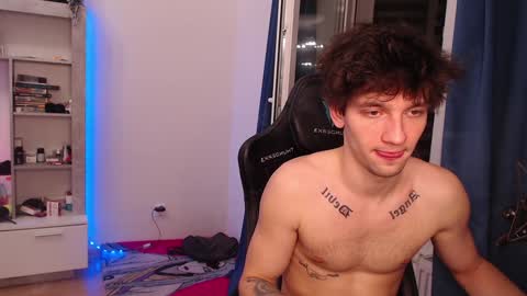 Snapshot of teddy_mode chatting on December 20, 2024, 5:25 am Teddy online show from December 20, 2024, 5:25 am