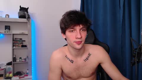 Snapshot of teddy_mode chatting on December 30, 2024, 12:32 am Teddy online show from December 30, 2024, 12:32 am