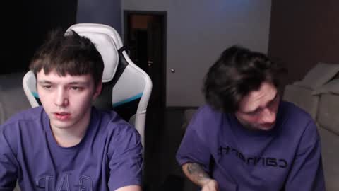 Snapshot of teddy_mode chatting on January 24, 2025, 3:45 pm Teddy online show from January 24, 2025, 3:45 pm