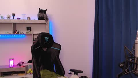 Snapshot of teddy_mode chatting on January 29, 2025, 12:12 am Teddy online show from January 29, 2025, 12:12 am