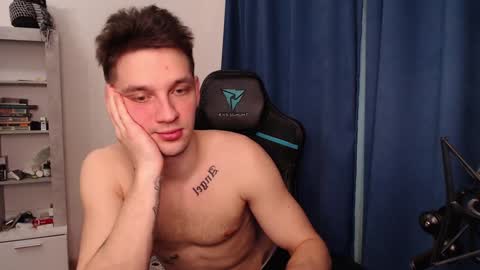 Snapshot of teddy_mode chatting on February 1, 2025, 6:54 am Teddy online show from February 1, 2025, 6:54 am