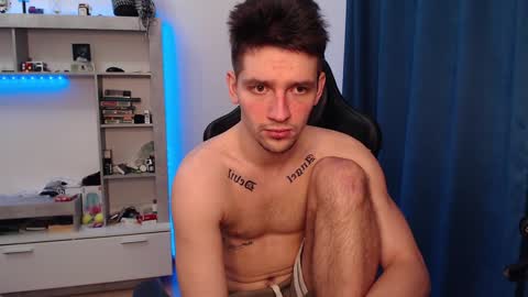 Snapshot of teddy_mode chatting on February 6, 2025, 4:10 am Teddy online show from February 6, 2025, 4:10 am