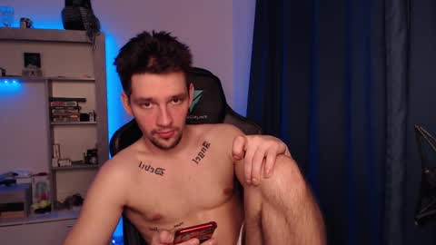 Snapshot of teddy_mode chatting on February 17, 2025, 3:20 pm Teddy online show from February 17, 2025, 3:20 pm