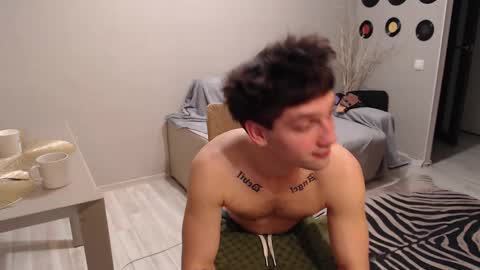 Snapshot of teddy_mode chatting on October 9, 2025, 6:39 pm Teddy online show from October 9, 2025, 6:39 pm