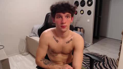 Snapshot of teddy_mode chatting on November 9, 2025, 6:50 pm Teddy online show from November 9, 2025, 6:50 pm