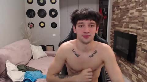 Snapshot of teddy_mode chatting on November 16, 2025, 12:44 pm Teddy online show from November 16, 2025, 12:44 pm