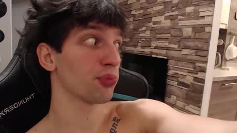 Snapshot of teddy_mode chatting on November 18, 2025, 2:54 pm Teddy online show from November 18, 2025, 2:54 pm