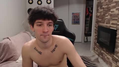 Snapshot of teddy_mode chatting on November 21, 2025, 11:47 pm Teddy online show from November 21, 2025, 11:47 pm