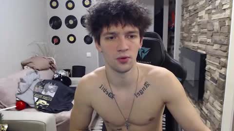 Snapshot of teddy_mode chatting on December 1, 2025, 6:07 am Teddy online show from December 1, 2025, 6:07 am