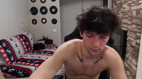 Snapshot of teddy_mode chatting on December 4, 2025, 7:06 am Teddy online show from December 4, 2025, 7:06 am