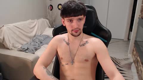 Snapshot of teddy_mode chatting on February 12, 2026, 6:58 pm Teddy online show from February 12, 2026, 6:58 pm