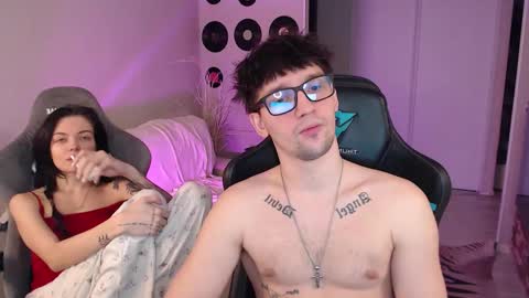 Snapshot of teddy_mode chatting on February 28, 2026, 3:24 pm Teddy online show from February 28, 2026, 3:24 pm