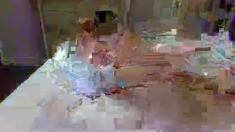 Straight8curious online show from January 17, 2025, 12:31 am