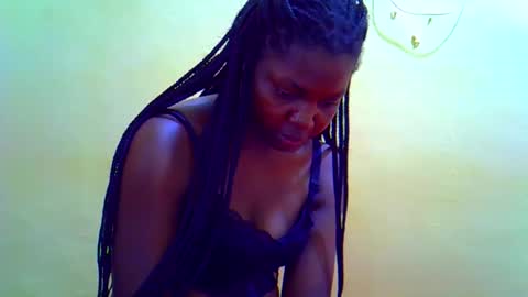 teddyquinsly28 online show from May 18, 2026, 12:11 pm