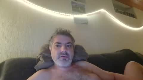 Peter online show from October 3, 2025, 6:49 pm