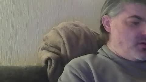 Snapshot of teeforyou chatting on May 18, 2026, 7:31 pm Peter online show from May 18, 2026, 7:31 pm