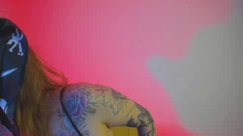 tekila__ online show from February 5, 2025, 12:31 am