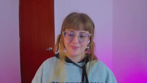 tekila__ online show from December 3, 2025, 3:47 am