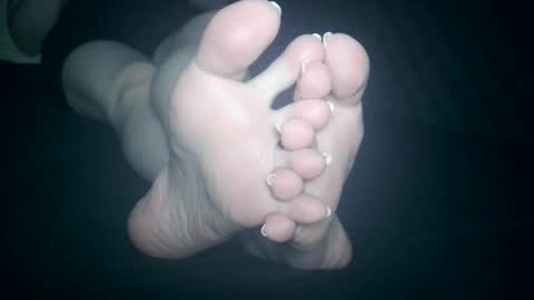 Viv West online show from October 25, 2025, 3:36 am