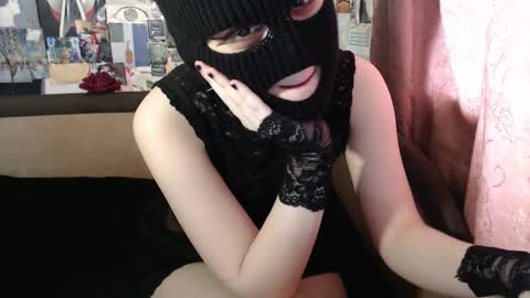 ruth online show from February 22, 2025, 1:35 pm