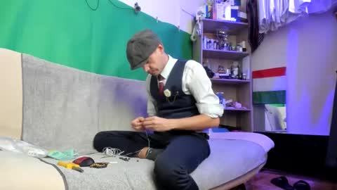 Virg Lszl online show from November 28, 2025, 12:41 pm