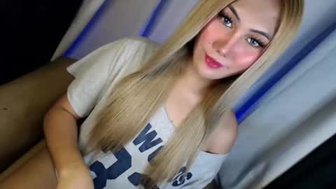 Im Dianna DONT FORGET TO FOLLOW ME   online show from November 29, 2025, 12:08 pm