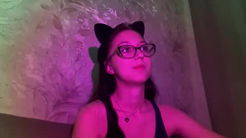 Snapshot of temptingvision chatting on December 2, 2025, 5:19 pm temptingvision online show from December 2, 2025, 5:19 pm