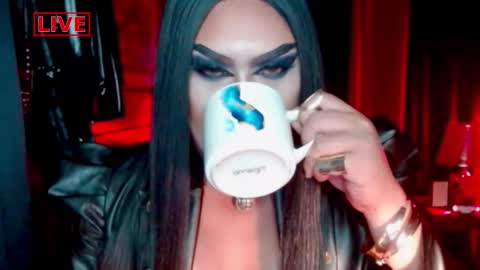 Snapshot of temptress_cocoxxx chatting on March 23, 2026, 7:18 pm Mistress Coco online show from March 23, 2026, 7:18 pm