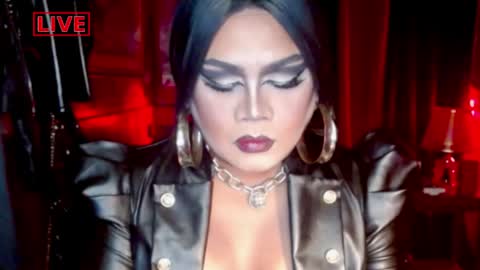 Snapshot of temptress_cocoxxx chatting on April 11, 2026, 6:12 pm Mistress Coco online show from April 11, 2026, 6:12 pm