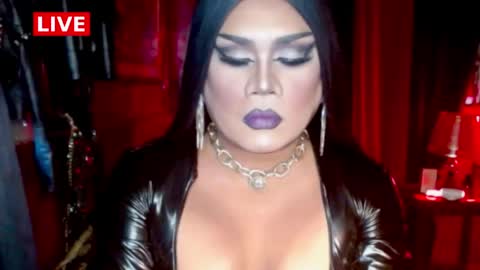Snapshot of temptress_cocoxxx chatting on April 16, 2026, 5:52 am Mistress Coco online show from April 16, 2026, 5:52 am