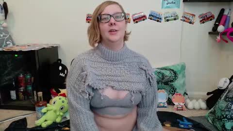 Pixie and Tentacle Overlord online show from January 7, 2026, 7:16 pm