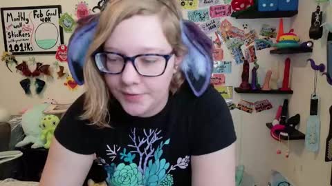 Snapshot of ten_tickle_pixie chatting on February 6, 2026, 11:19 pm Pixie and Tentacle Overlord online show from February 6, 2026, 11:19 pm