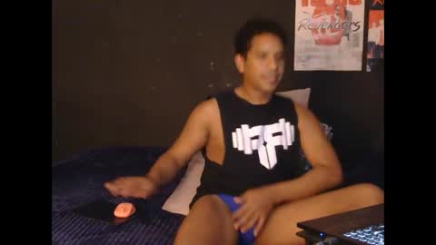 Snapshot of tendajih_black chatting on September 11, 2025, 1:28 am Tendajih Black online show from September 11, 2025, 1:28 am