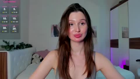 Snapshot of tender_babyy chatting on January 28, 2025, 5:24 pm Sexy girl Li online show from January 28, 2025, 5:24 pm