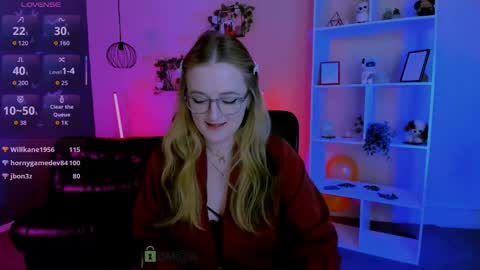 ur Louise online show from April 12, 2026, 11:32 pm