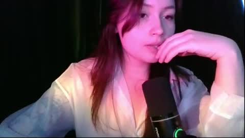tendre_amelia online show from May 14, 2026, 5:53 pm