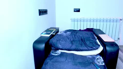 Snapshot of tenebrise chatting on November 19, 2025, 1:16 am Kira online show from November 19, 2025, 1:16 am