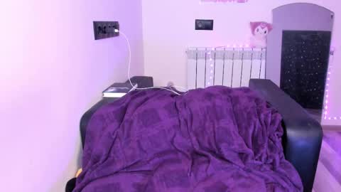 Snapshot of tenebrise chatting on February 20, 2026, 9:04 pm Kira online show from February 20, 2026, 9:04 pm