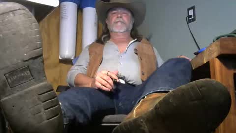 Tennredneck online show from November 29, 2025, 3:53 am