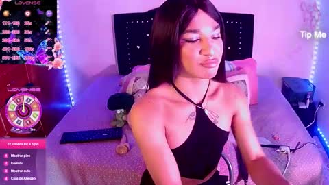 terra sunligth  indepent model online show from January 15, 2026, 7:06 pm