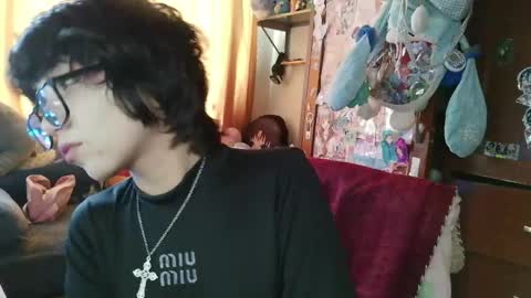 Terra Elowen online show from April 7, 2026, 1:33 pm