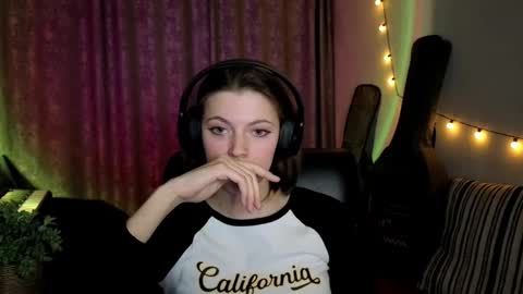 Anny Simpson online show from February 25, 2026, 8:40 pm