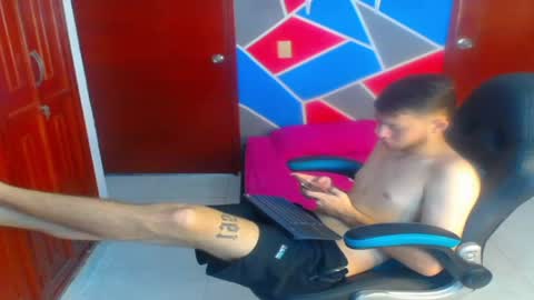 Snapshot of terryy_hot chatting on April 24, 2026, 3:25 pm terryy_hot online show from April 24, 2026, 3:25 pm